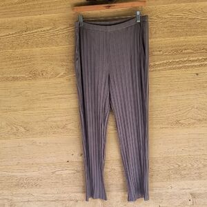 Eileen Fisher Pulll On Tapered Ribbed Pants